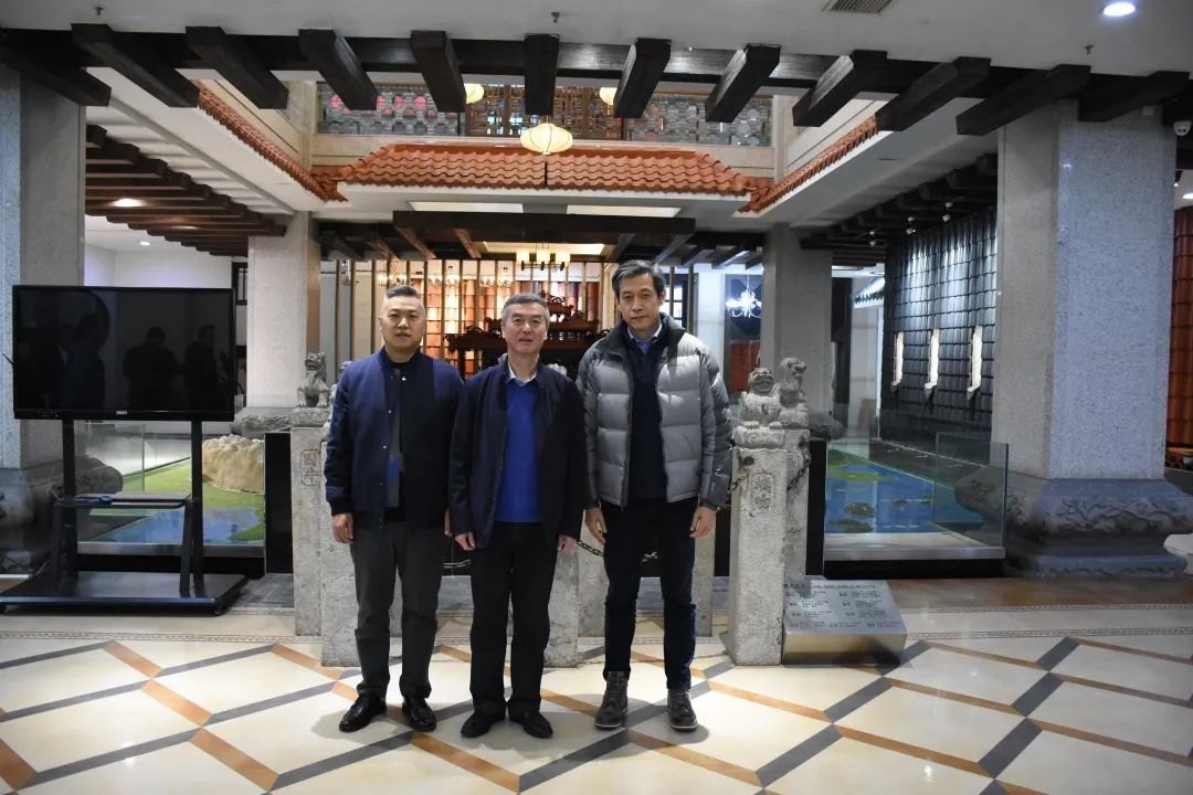 企业快讯 | 中国建筑卫生陶瓷协会会长缪斌一行莅临AG真人国际瓦业参观交流