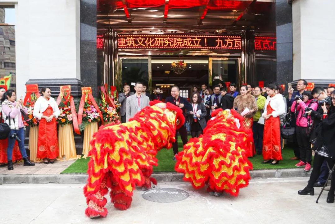 首尾不懈，，，，，愿新岁一路生花